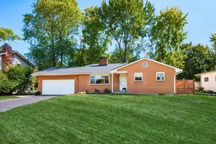 3599 Ridgewood Dr, Hilliard, OH 43026 - Photo 1