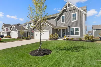 1042 Queen Bee, Grove City, OH 43123 - Photo 1