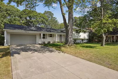 1310 Stoneygate Lane, Columbus, OH 43221 - Photo 1