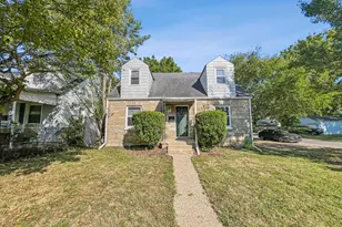 668 S Waverly St, Columbus, OH 43213 - Photo 1