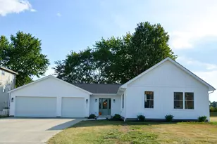 3317 S Bank Rd NE, Millersport, OH 43046 - Photo 1