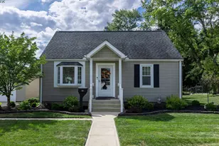 121 N 26th St, Newark, OH 43055 - Photo 1