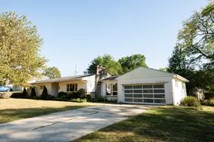 155 Wilson Dr, Worthington, OH 43085 - Photo 1