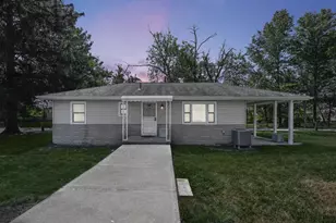 2879 Walnut St, Grove City, OH 43123 - Photo 1