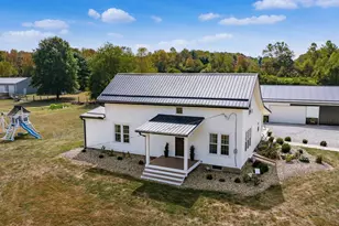 1827 Dutch Ln NW, Newark, OH 43055 - Photo 1