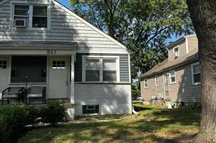 861 Palmer Rd, Columbus, OH 43212 - Photo 1