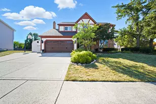 3271 Grovepark Dr, Grove City, OH 43123 - Photo 1