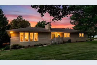 855 E Village Drive, Newark, OH 43055 - Photo 1