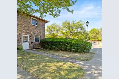 1226 Woodbrook Circle W #144, Columbus, OH 43223 - Photo 1