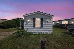 1100 Thornwood Dr SW, Heath, OH 43056 - Photo 1