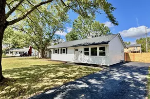 5404 Crescent Dr, Hilliard, OH 43026 - Photo 1