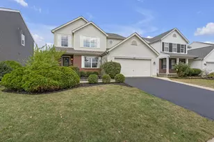 1518 Grove Hill Dr, Columbus, OH 43240 - Photo 1