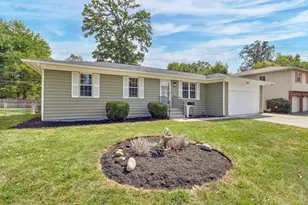 379 Heil Dr, Columbus, OH 43230 - Photo 1