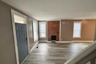 880 E Whittier St, Columbus, OH 43206 - Photo 1