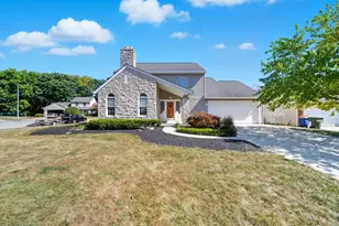 5018 Paula Ct, Columbus, OH 43220 - Photo 1