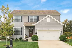 169 Chestnut Commons Dr, Commercial Point, OH 43116 - Photo 1