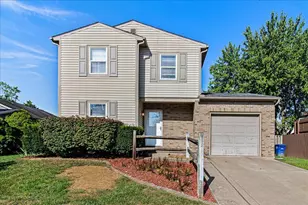 2715 Buggywhip Ln, Columbus, OH 43207 - Photo 1