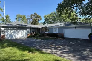 842-844 Linworth Rd E, Columbus, OH 43235 - Photo 1