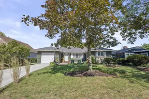 2910 Astor Ave, Columbus, OH 43209 - Photo 1