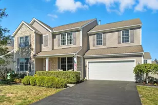 684 Kentucky Cir, Marysville, OH 43040 - Photo 1