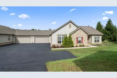 104 Colonial Woods Drive #4, Mount Vernon, OH 43050 - Photo 1