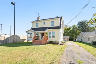 42 Maplewood Ave, Columbus, OH 43213 - Photo 1