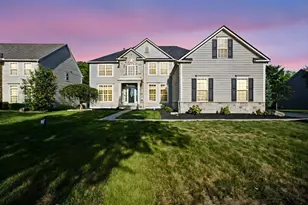 5712 Buckeye Pkwy, Grove City, OH 43123 - Photo 1