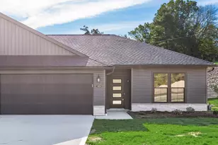 3452 Jamestown Dr, Zanesville, OH 43701 - Photo 1