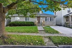 879 E 4th Ave, Columbus, OH 43201 - Photo 1