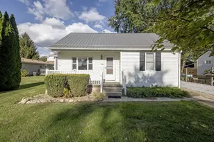 80 N Preston St, Centerburg, OH 43011 - Photo 1