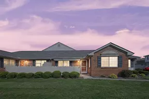 348 Virginia Ct, Pataskala, OH 43062 - Photo 1