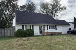 2873 Woodgrove Dr, Grove City, OH 43123 - Photo 1