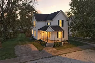 404 W Walnut St, Mount Vernon, OH 43050 - Photo 1