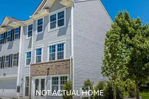 3242 Mackinac Dr, Columbus, OH 43207 - Photo 1