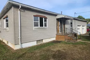 307 Spring St, Utica, OH 43080 - Photo 1