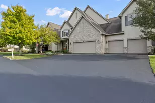 4983 Scenic Creek Ln, Powell, OH 43065 - Photo 1