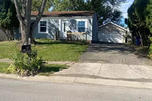 1607 Red Leaf Ln, Columbus, OH 43223 - Photo 1