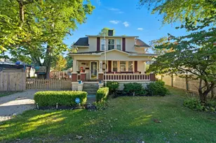 224 Searle St, Zanesville, OH 43701 - Photo 1