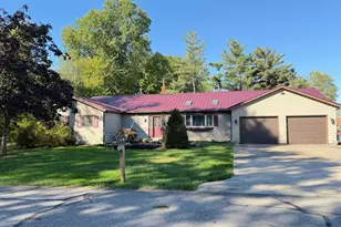 140 S Hamilton Ave, Hebron, OH 43025 - Photo 1