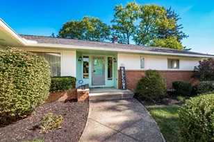 1410 Wakefield Ct E, Columbus, OH 43209 - Photo 1