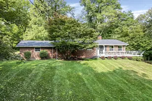 2098 Lancaster Rd, Granville, OH 43023 - Photo 1