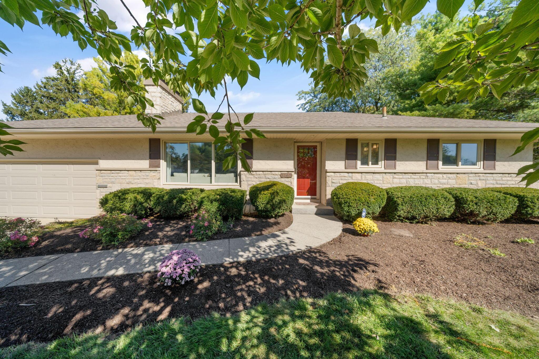 2162 Oakmount Rd, Columbus, OH 43221 - MLS 225039363 - Coldwell Banker