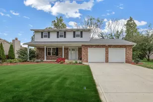 295 Old Coach Pl, Canal Winchester, OH 43110 - Photo 1