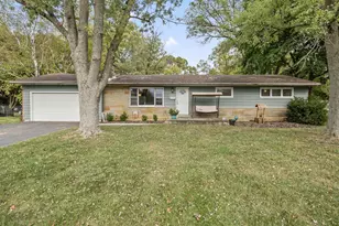 840 Forest Lawn Dr, Marion, OH 43302 - Photo 1