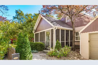 343 W Maple Street, Granville, OH 43023 - Photo 1