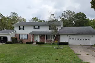 405 Maple Ln, Mansfield, OH 44906 - Photo 1