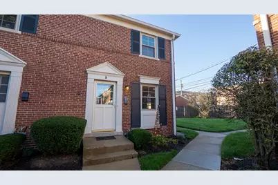 1825 Northwest Court #D, Columbus, OH 43212 - Photo 1