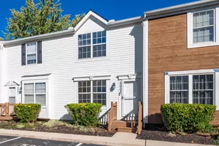 5053 Stoneybrook Blvd, Hilliard, OH 43026 - Photo 1