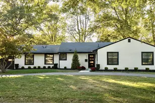 3015 Welsford Rd, Columbus, OH 43221 - Photo 1