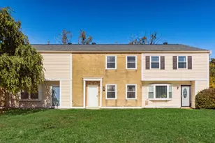 1678 Park Row Dr, Columbus, OH 43235 - Photo 1